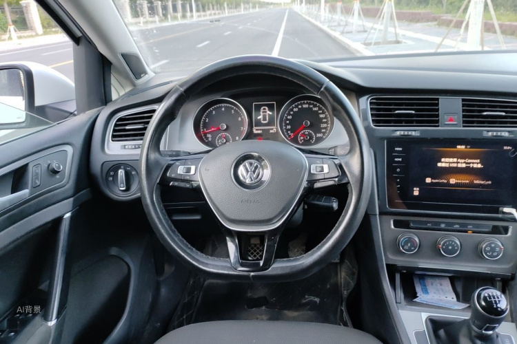 Volkswagen Golf 2015 car image #12
