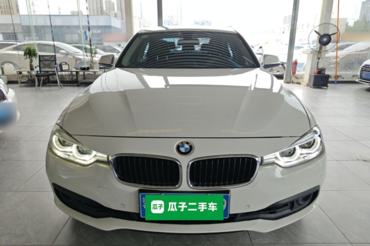 BMW 3 Series 2016 car image #3