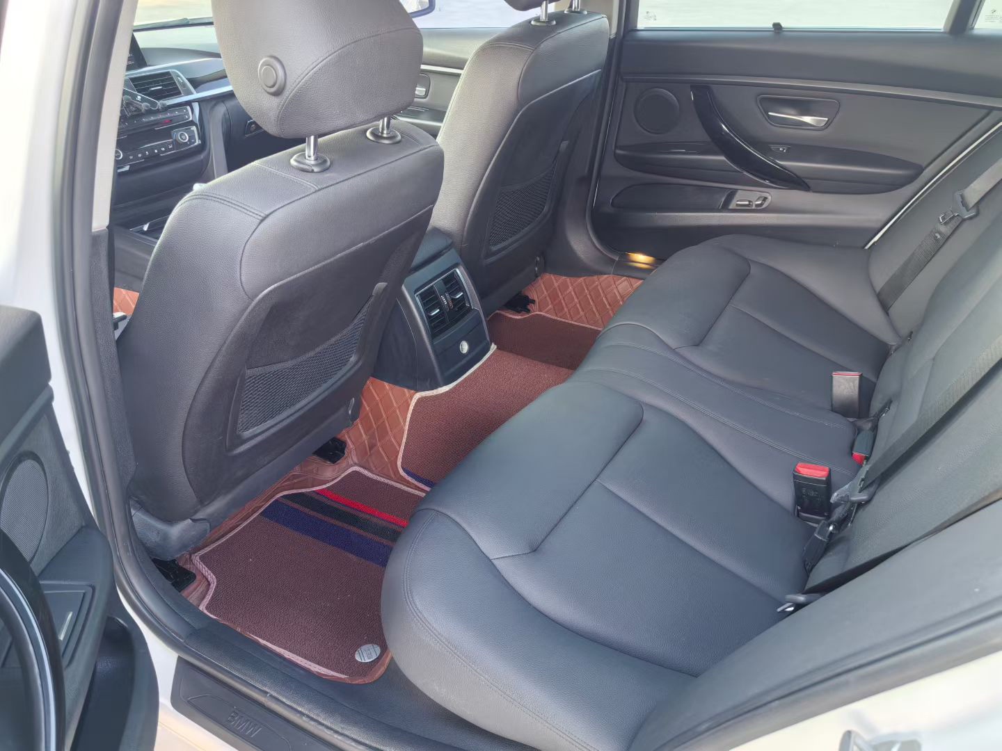 BMW 3 Series 2017 car image #8