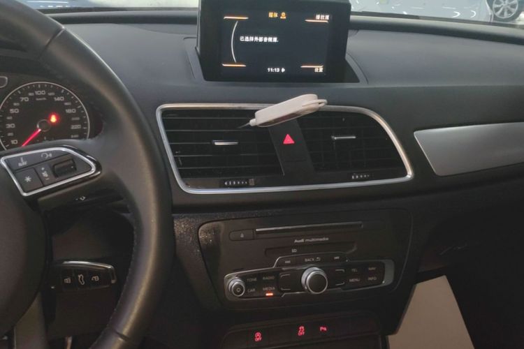Audi Q3 2019 #13 Audi Q3 2019 car image #13