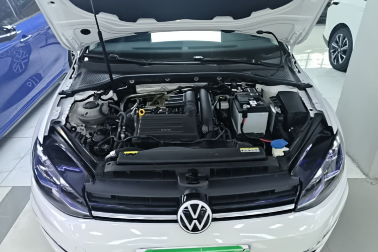 Volkswagen Golf 2020 #22 Volkswagen Golf 2020 car image #22