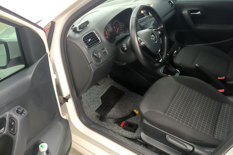 Volkswagen Polo 2017 #16 Volkswagen Polo 2017 car image #16