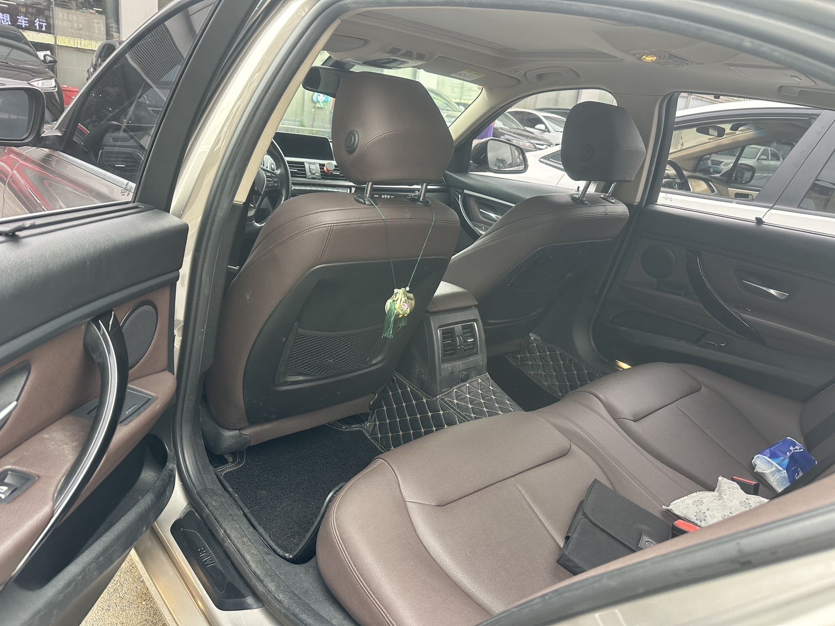 BMW 3 Series 2018 car image #4