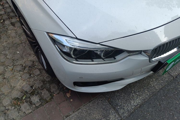 BMW 3 Series 2018 car image #8
