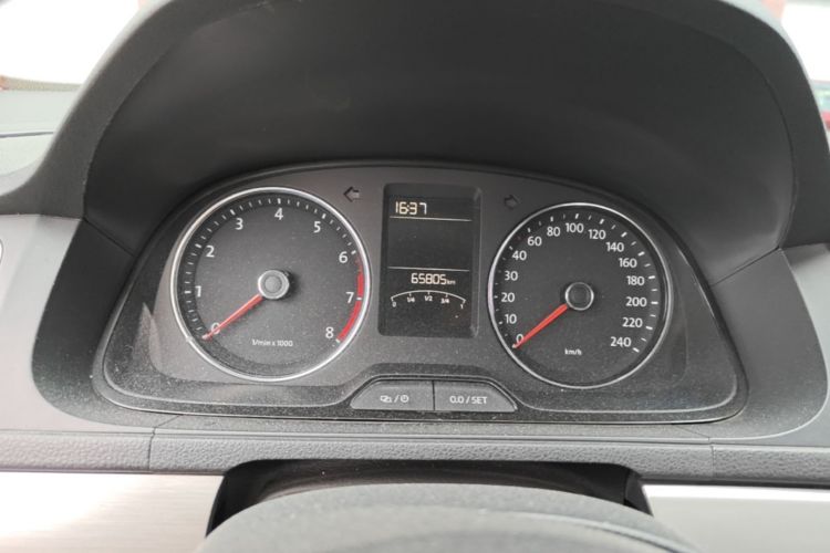 Volkswagen Lavida 2016 car image #12