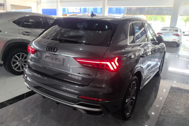 Audi Q3 2021 #7 Audi Q3 2021 car image #7
