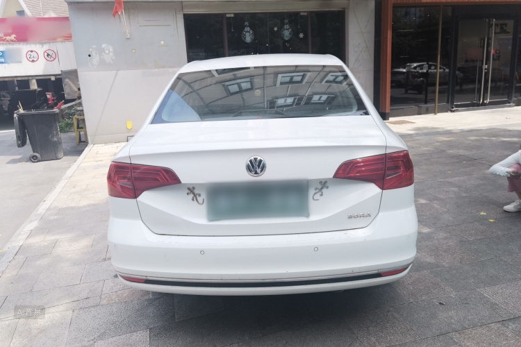 Volkswagen Bora 2017 car image #6
