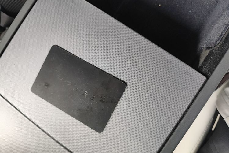 Tesla Model 3 2024 car image #9