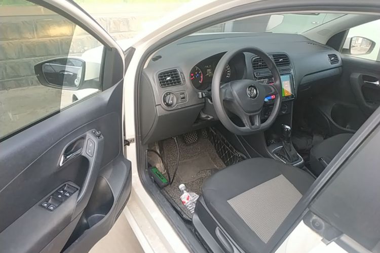Volkswagen Polo 2018 #16 Volkswagen Polo 2018 car image #16
