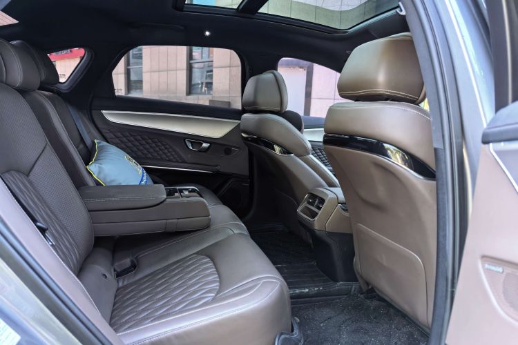 BYD Han 2022 immagine di auto #20