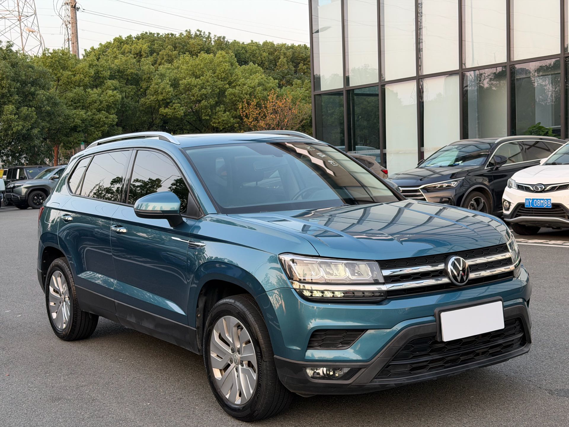 2019 immagine di auto #3