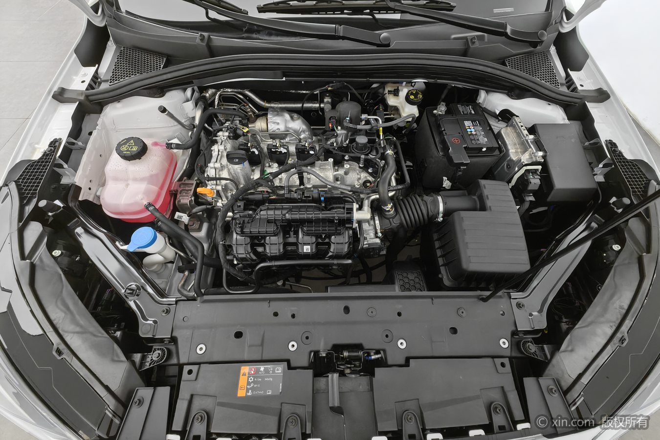 Roewe i5 2025 #18 Roewe i5 2025 car image #18