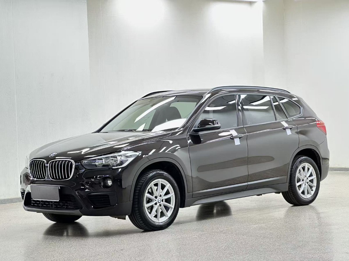 BMW X1 2019 BMW X1 2019 صورة سيارة