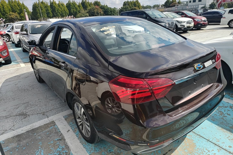 GEELY Emgrand 2018 #5 GEELY Emgrand 2018 car image #5
