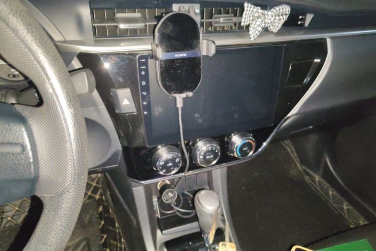Toyota Corolla 2017 car image #13