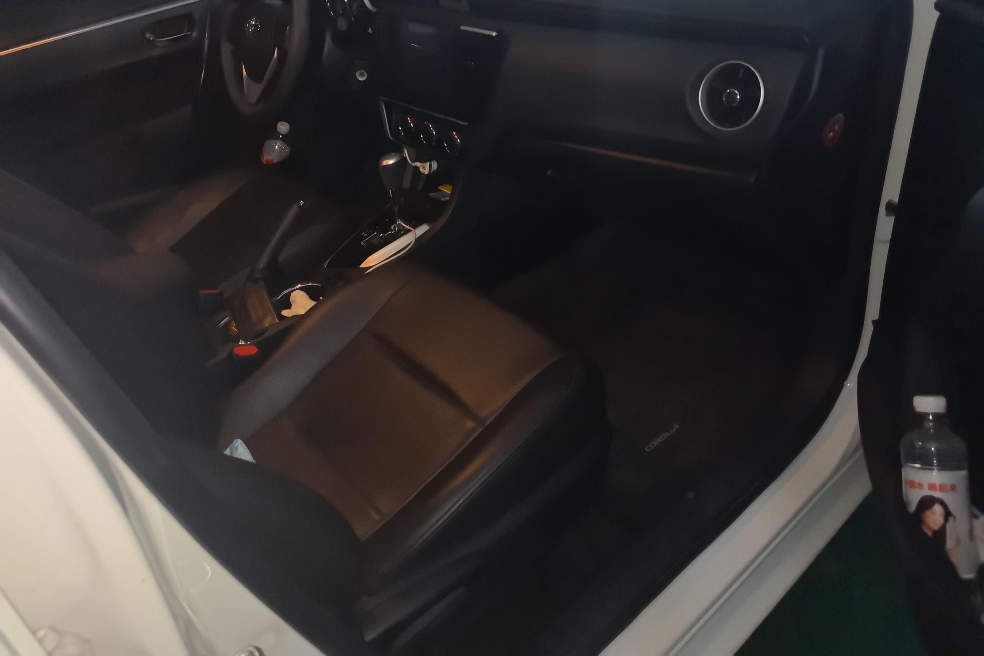 Toyota Corolla 2018 изображение автомобиля #3