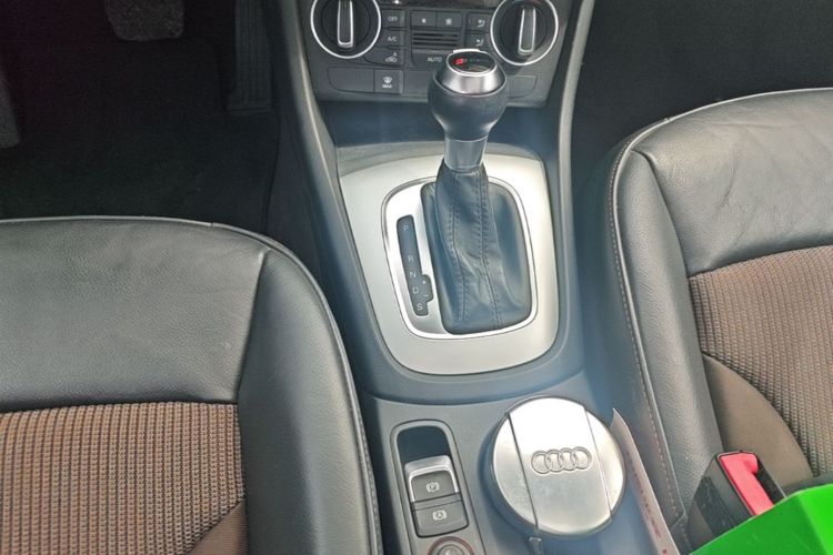 Audi Q3 2016 #14 Audi Q3 2016 car image #14