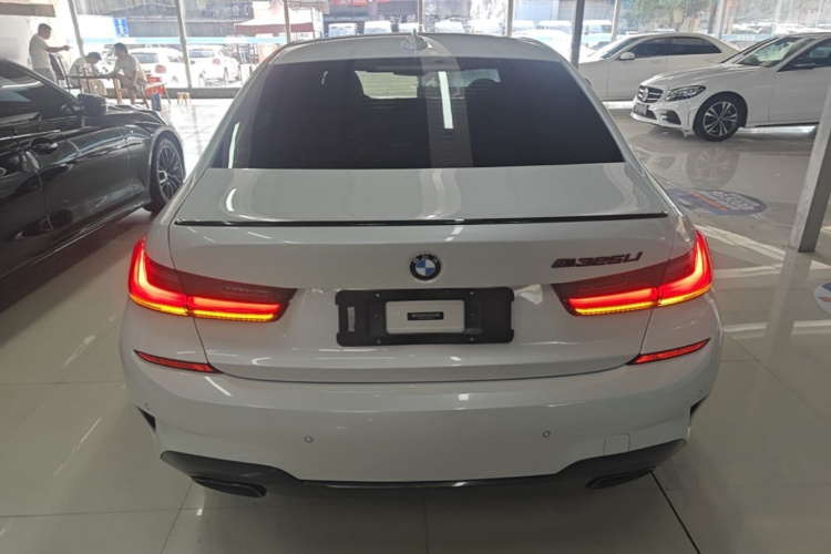 BMW 3 Series 2020 #6 BMW 3 Series 2020 car image #6