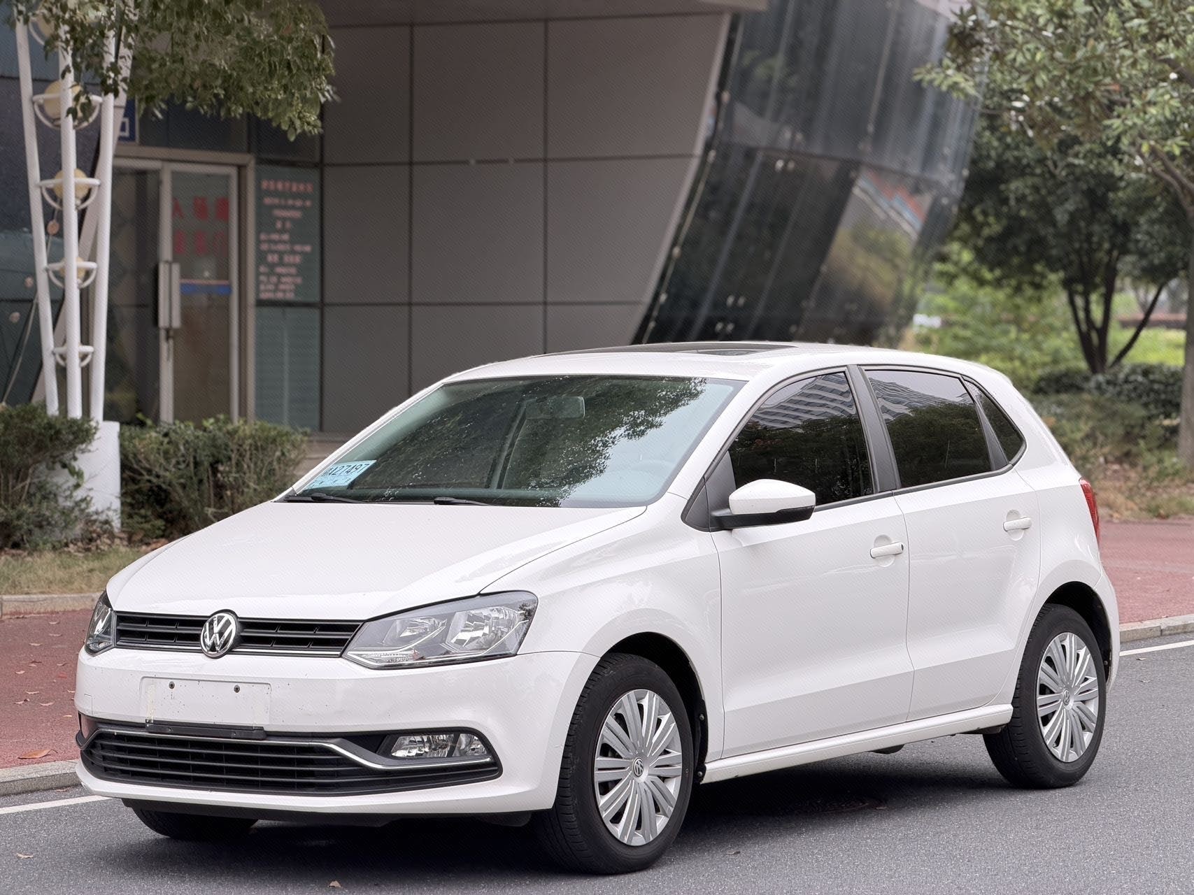 Volkswagen Polo 2017 Volkswagen Polo 2017 car image