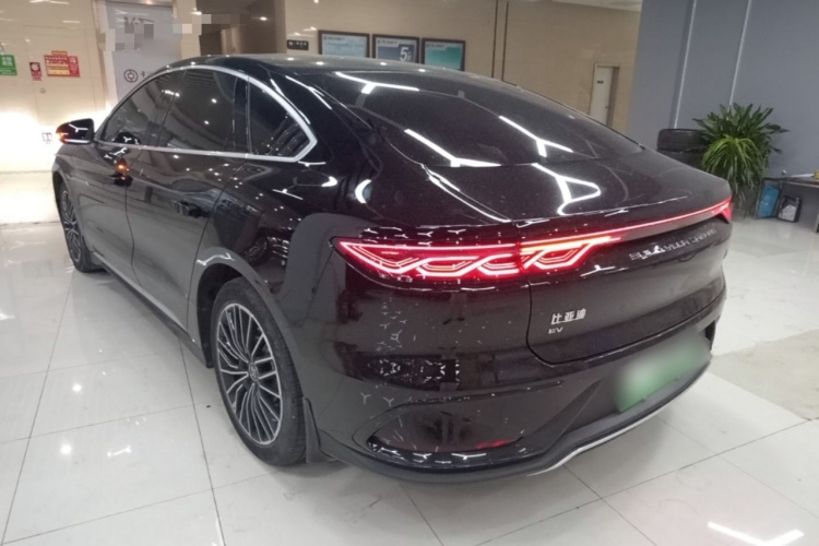 BYD Han 2024 car image #5