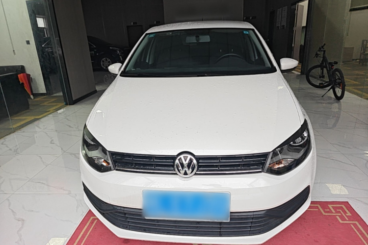 Volkswagen Polo 2019 car image #3