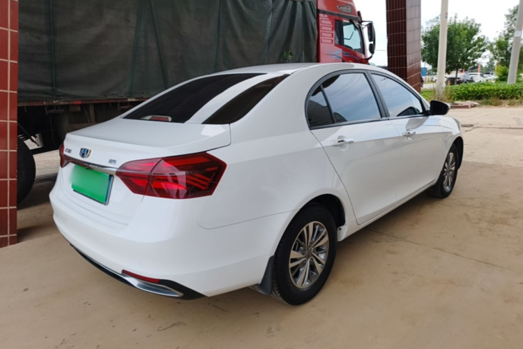 GEELY Emgrand 2019 car image #7