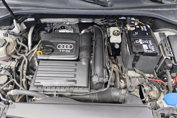 Audi Q3 2023 car image #22