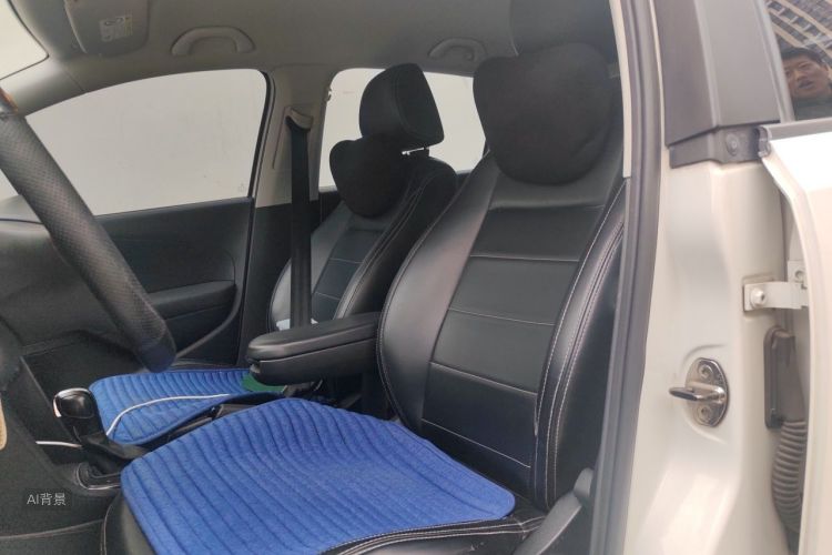 Volkswagen Polo 2018 car image #17