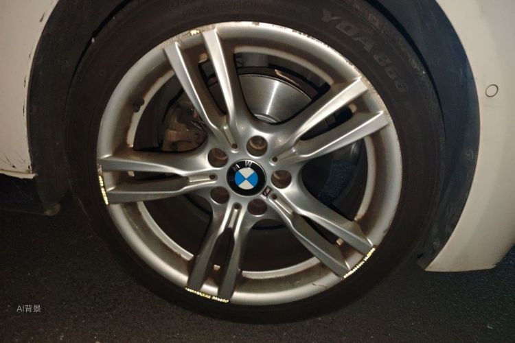 BMW 3 Series 2019 car image #9