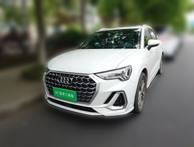 Audi Q3 2024 car image 