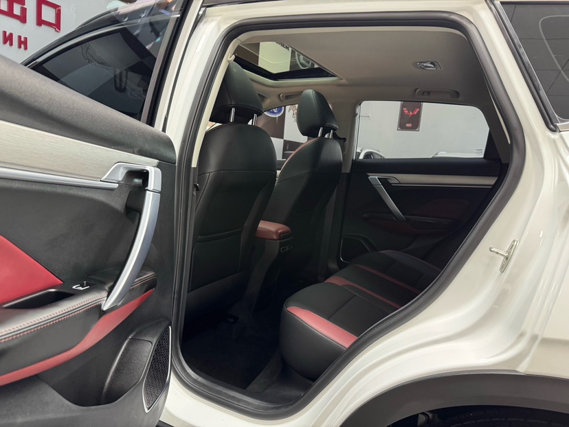 GEELY Coolray 2022 car image #8