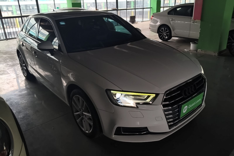 Audi A3 2019 car image #4