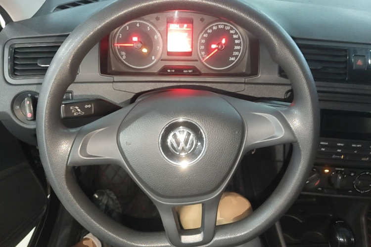 Volkswagen Santana 2020 car image #11