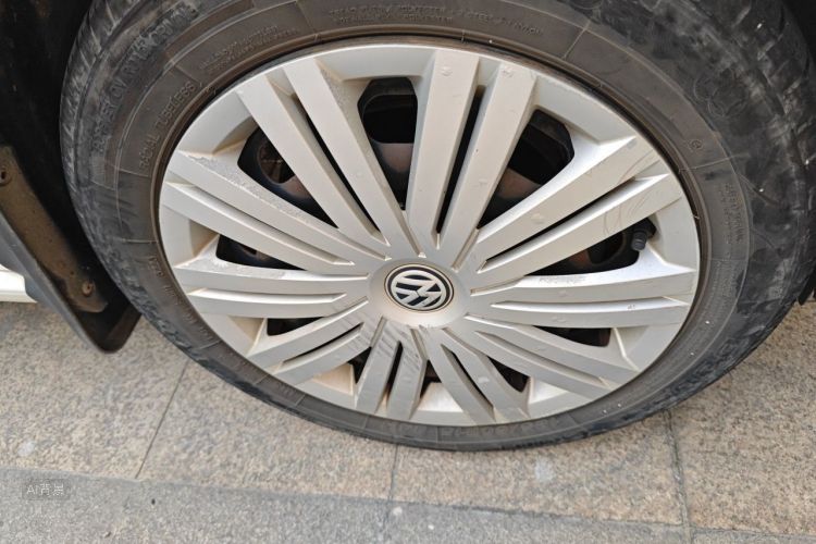Volkswagen Polo 2018 car image #9