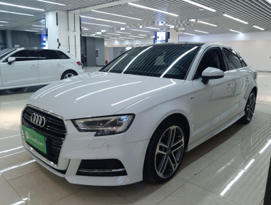 Audi A3 2019 Audi A3 2019 immagine di auto