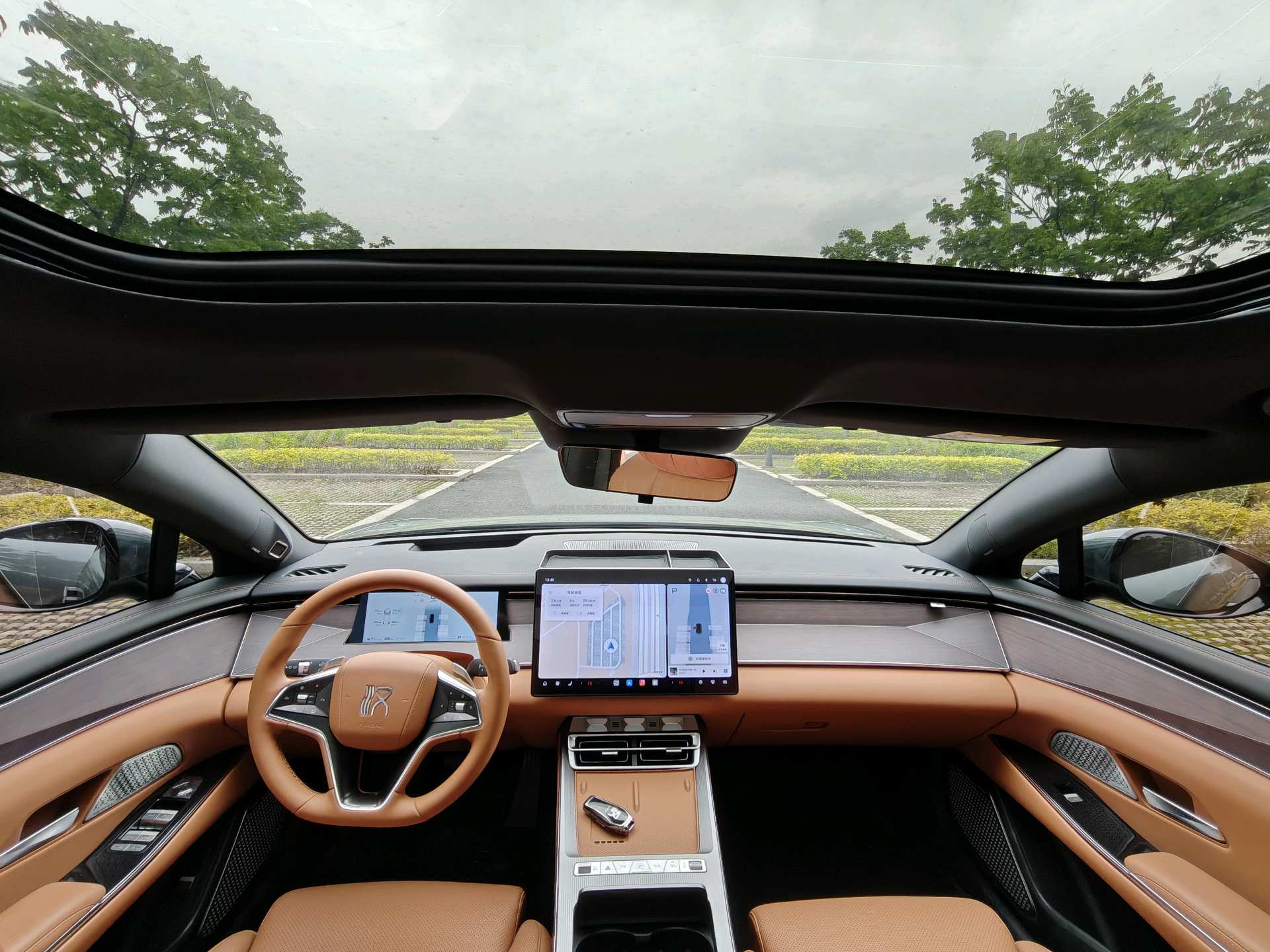 BYD HanL 2025 car image #6