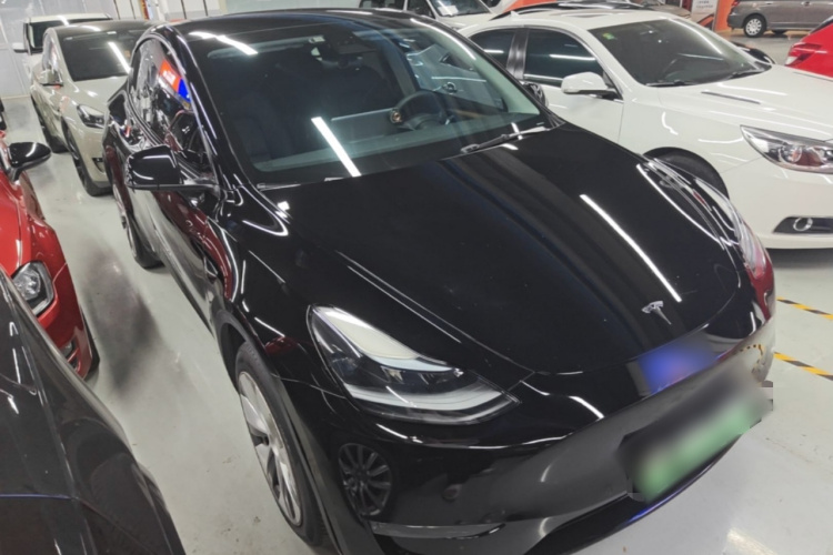 Tesla Model Y 2022 car image #4