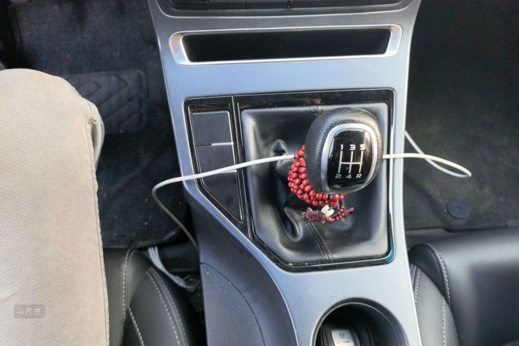 GEELY Emgrand 2020 #16 GEELY Emgrand 2020 car image #16