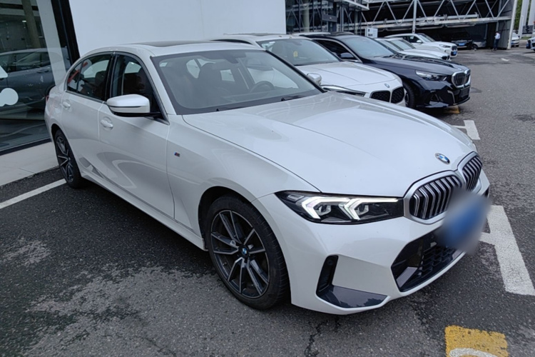 BMW 3 Series 2024 #4 BMW 3 Series 2024 car image #4