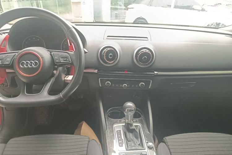 Audi A3 2018 image de voiture #17