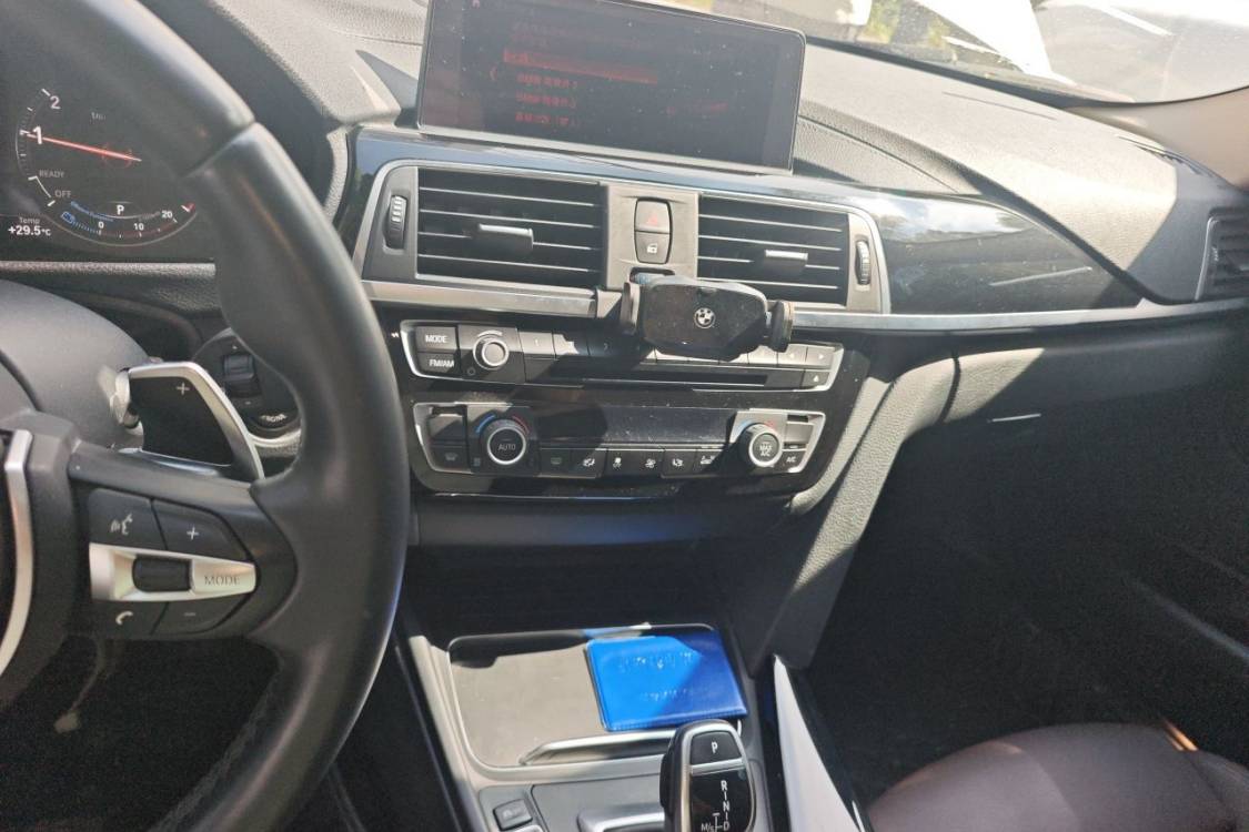 BMW 3 Series 2017 #26 BMW 3 Series 2017 صورة سيارة #26