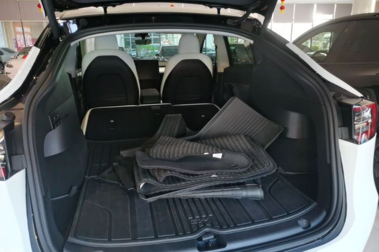Tesla Model Y 2022 #19 Tesla Model Y 2022 immagine di auto #19
