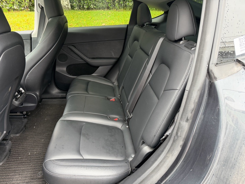 Tesla Model Y 2024 #8 Tesla Model Y 2024 immagine di auto #8