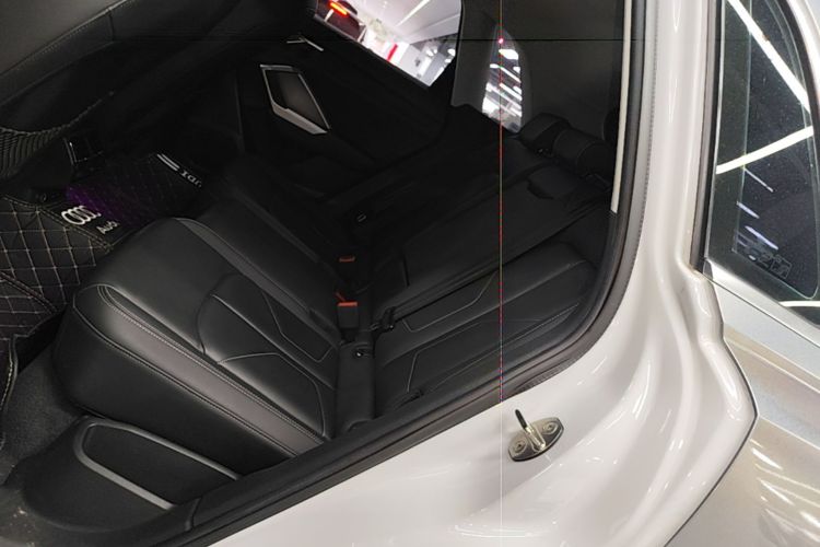 Audi Q3 2020 #17 Audi Q3 2020 car image #17