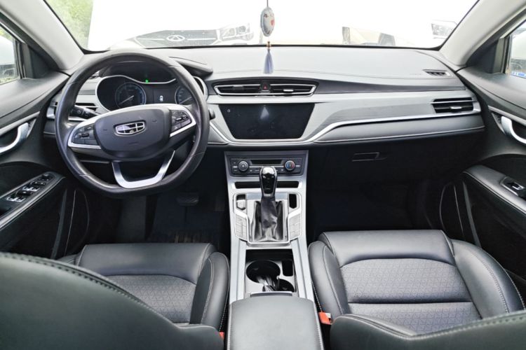 GEELY Emgrand 2021 car image #10