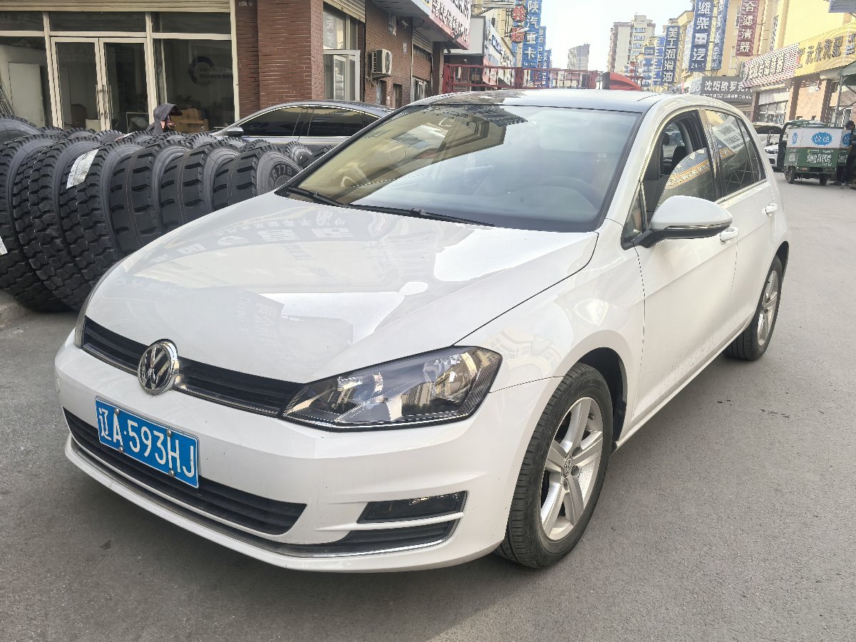 Volkswagen Golf 2016 Volkswagen Golf 2016 car image