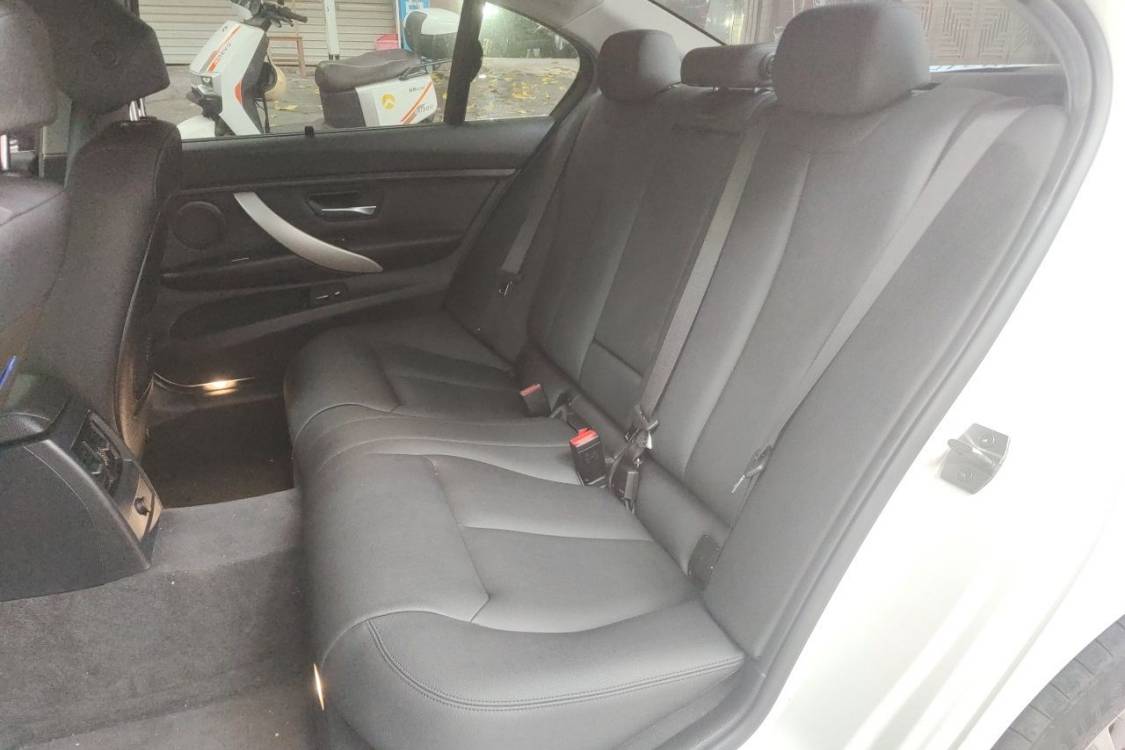 BMW 3 Series 2015 car image #19