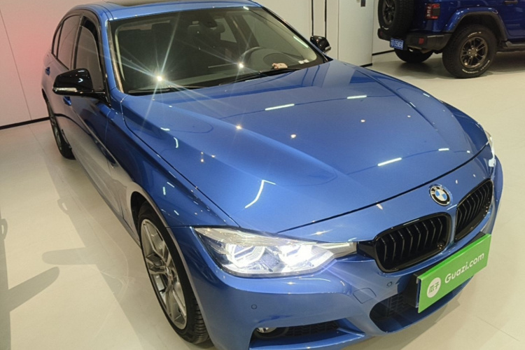BMW 3 Series 2019 car image #4