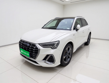 Audi Q3 2021 Audi Q3 2021 immagine di auto