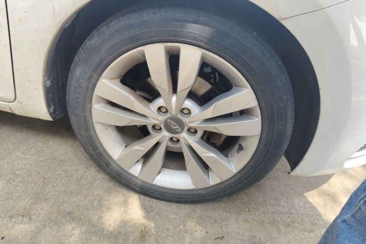 Chery Arrizo 5 2017 immagine di auto #9